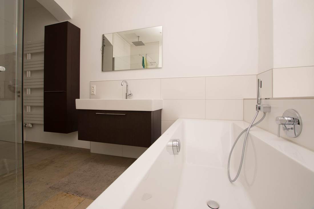 Wanne & Naturstein
